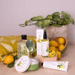 The Cottage Greenhouse Lemon Bloom & Honey Body Wash