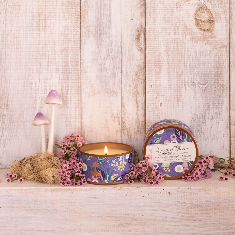 Library of Flowers Perwinkle Floral Candle 