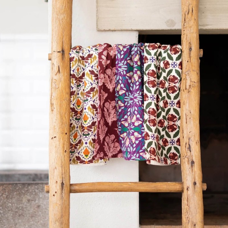 LRS Tea Towel - Holiday Flower