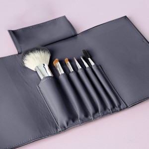 Tonic Woven Navy Make-Up Roll with Brushes